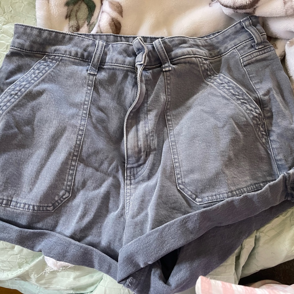 American eagle size 14 shorts